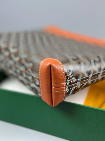 Клатч Goyard