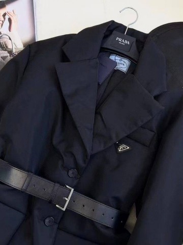 Пуховик Prada
