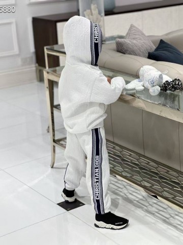 Костюм Dior