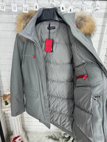 Пуховик Kiton