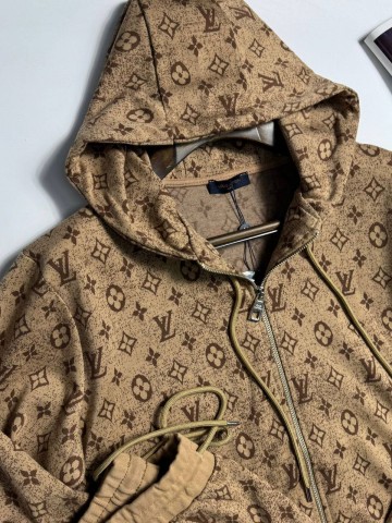 Спортивный костюм Louis Vuitton