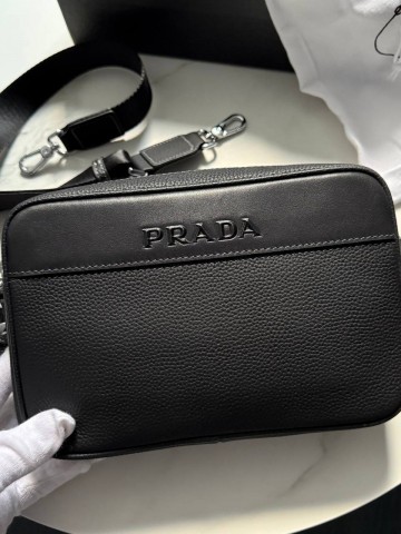 Сумка-мессенджер Prada