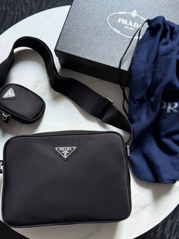 Сумка-мессенджер Prada