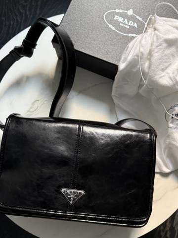 Сумка-мессенджер Prada