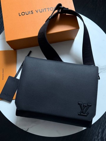 Сумка-мессенджер Louis Vuitton