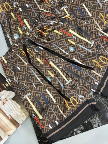 Прогулочный костюм Gucci