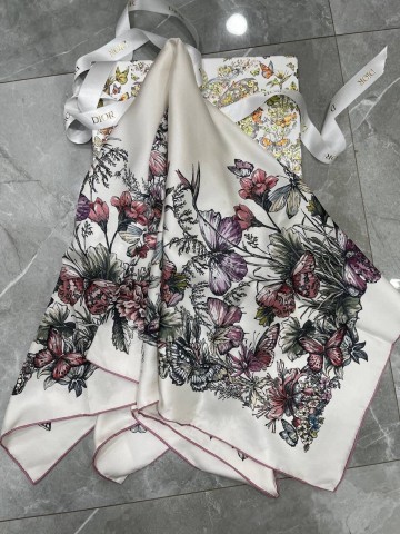 Платок Dior 90х90 см