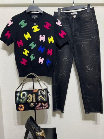 Джинсы CHANEL
