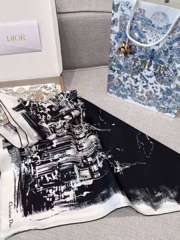 Платок Dior 90х90 см