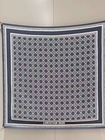 Платок Dior 90х90 см