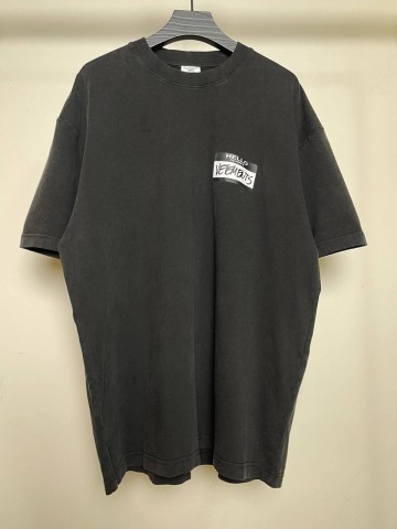 Футболка Vetements
