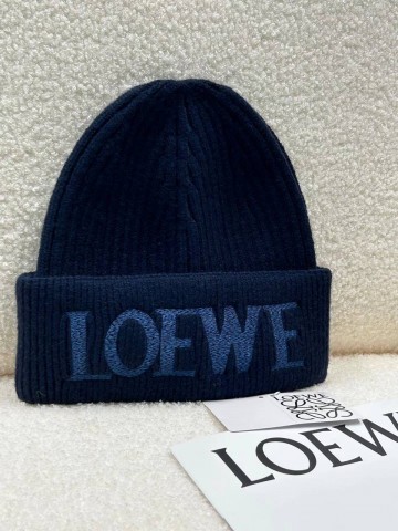 Шапка Loewe