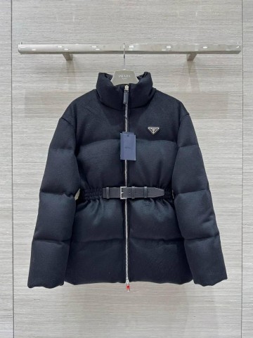 Пуховик Prada