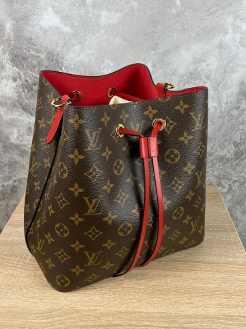 Сумка Louis Vuitton