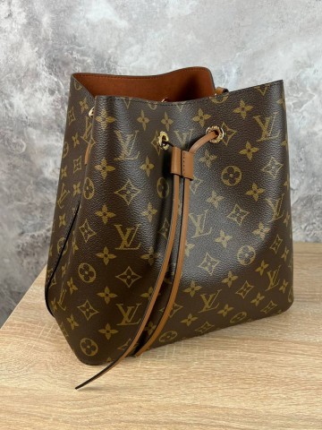 Сумка Louis Vuitton