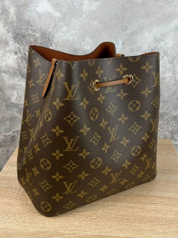 Сумка Louis Vuitton