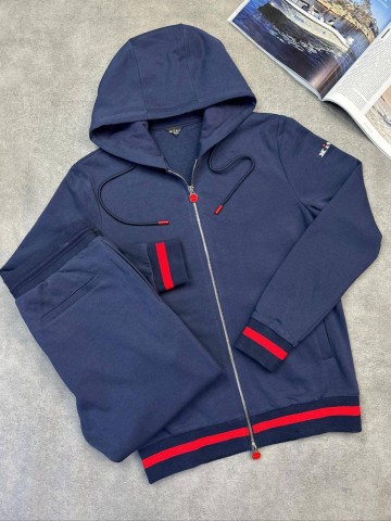 Костюм Kiton