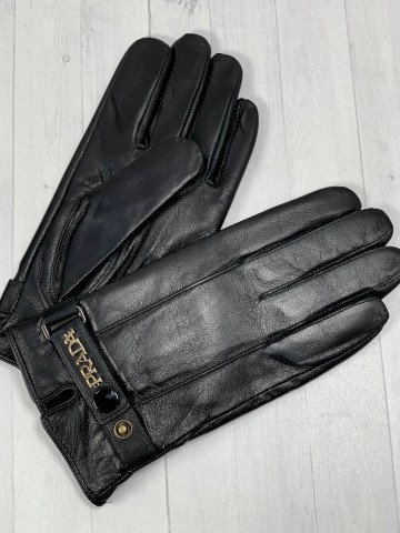 Перчатки Prada