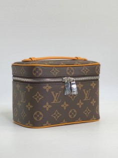 Косметичка Louis Vuitton