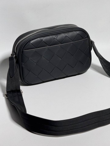 Сумка-мессенджер Bottega Veneta
