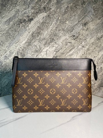 Клатч Louis Vuitton
