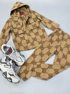 Костюм Gucci