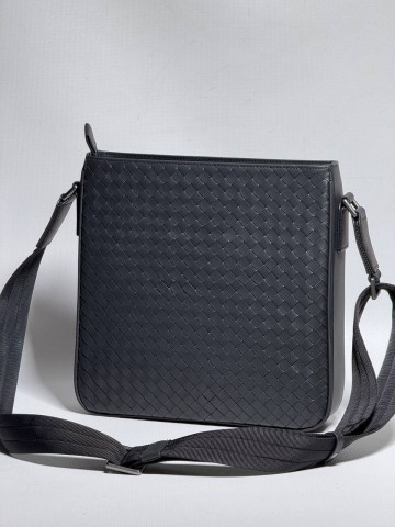 Сумка-мессенджер Bottega Veneta