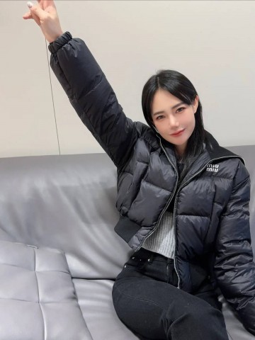 Пуховик MIU MIU