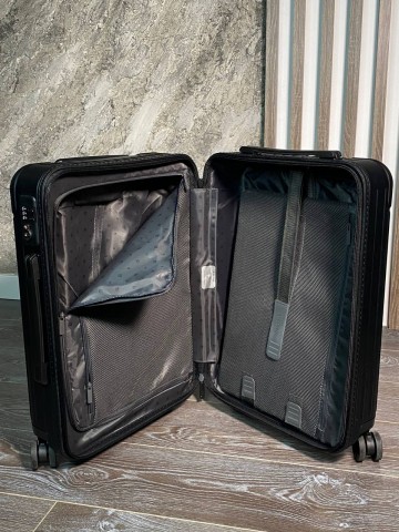 Чемодан Rimowa