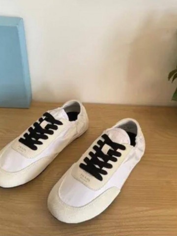 Кроссовки Prada