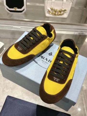 Кроссовки Prada