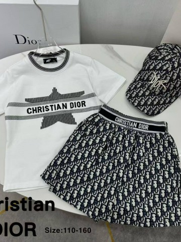 Костюм Dior