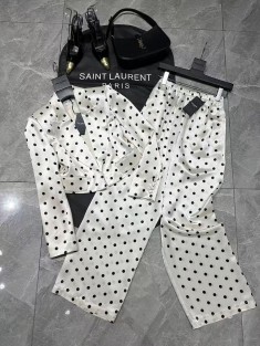 Костюм Yves Saint Laurent