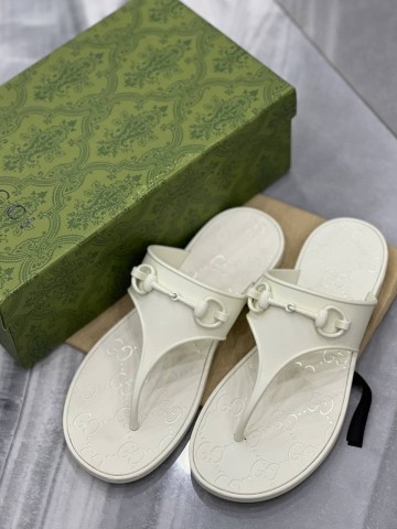 Шлепанцы Gucci