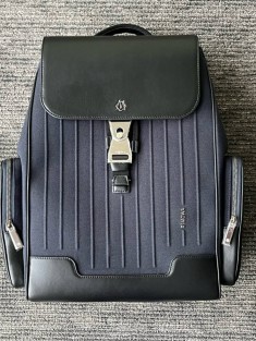 Рюкзак Rimowa