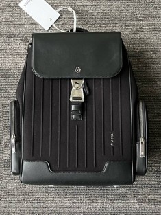 Рюкзак Rimowa