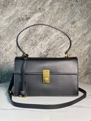 Сумка Prada