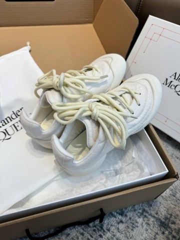 Alexander McQueen кроссовки #659897TC