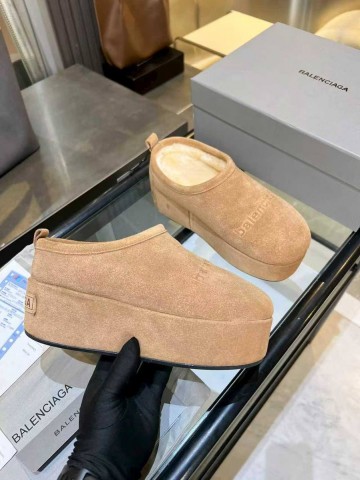 Balenciaga мюли #443931ST