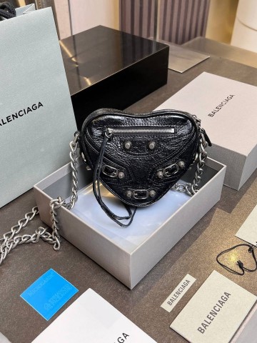 Balenciaga Le Cagole Heart сумка #478949GH