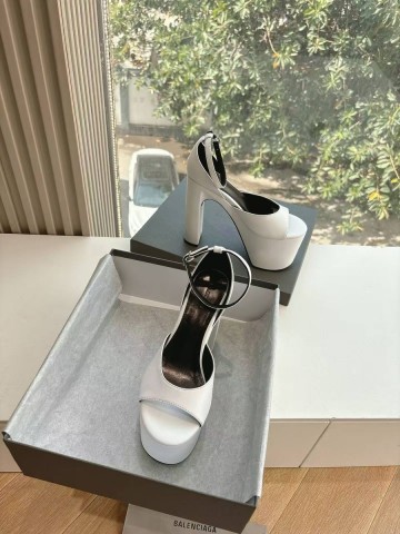 Balenciaga босоножки #537234YL