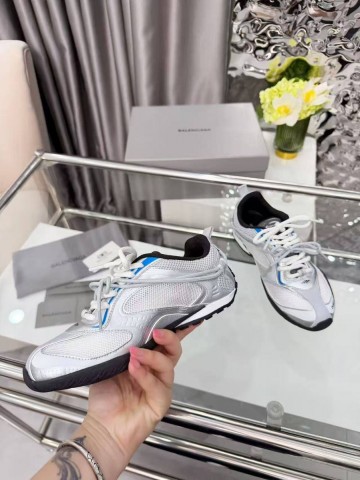 Balenciaga RADAR GRADIENT кроссовки #564637RV