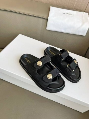 Balenciaga шлепанцы #292543QU