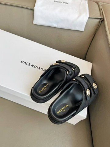 Balenciaga шлепанцы #292543QU