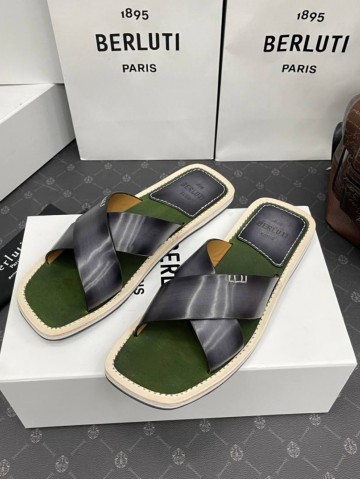 Berluti Sifnos Scritto шлепанцы #715991RL
