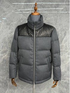 Bottega Veneta пуховик