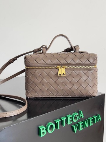 Bottega Veneta Bang bang vanity case сумка #688769CW