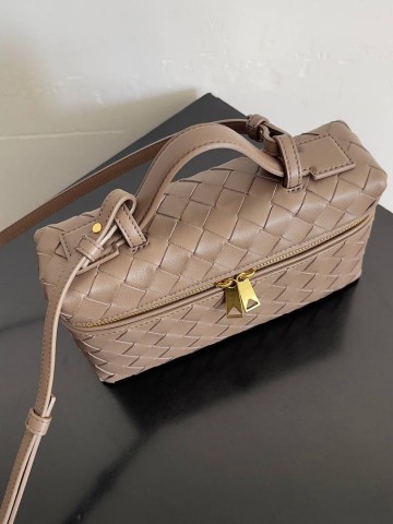 Bottega Veneta Bang bang vanity case сумка #688769CW