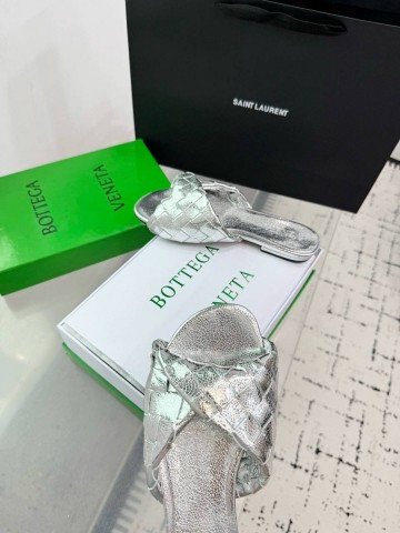 Bottega Veneta шлепанцы #890632LI