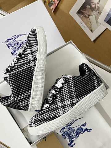 Burberry кроссовки #213084PK